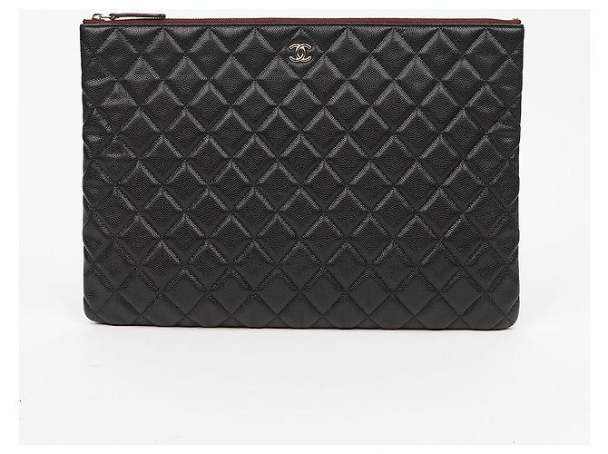 Chanel Clutch Classic Large Caviar Nera con Dettagli Dorati - vista 2