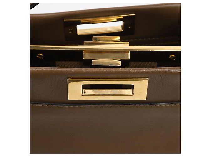 Fendi Borsa a Tracolla Tote Peekaboo Medium Marrone - vista 11