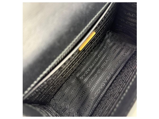 Prada Borsa a tracolla a busta con catena in Saffiano - vista 8