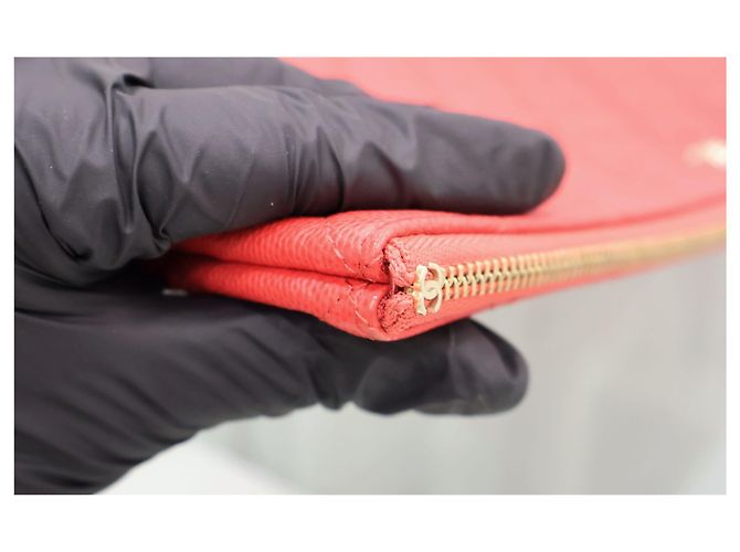 Chanel Clutch Pouch Large Classica in Caviar con Logo CC - vista 9
