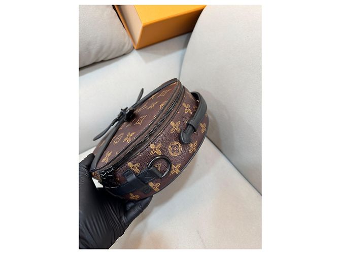Louis Vuitton Borsa a tracolla Wheel Box Monogram - vista 4