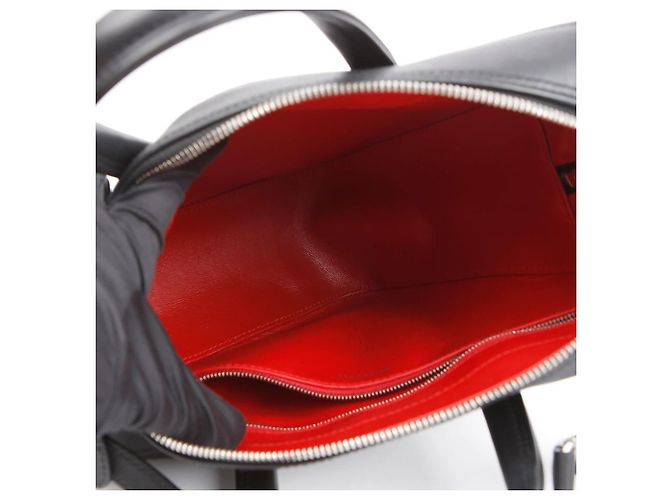 Balenciaga Borsa a tracolla Triangle Duffle in pelle Nero - vista 11