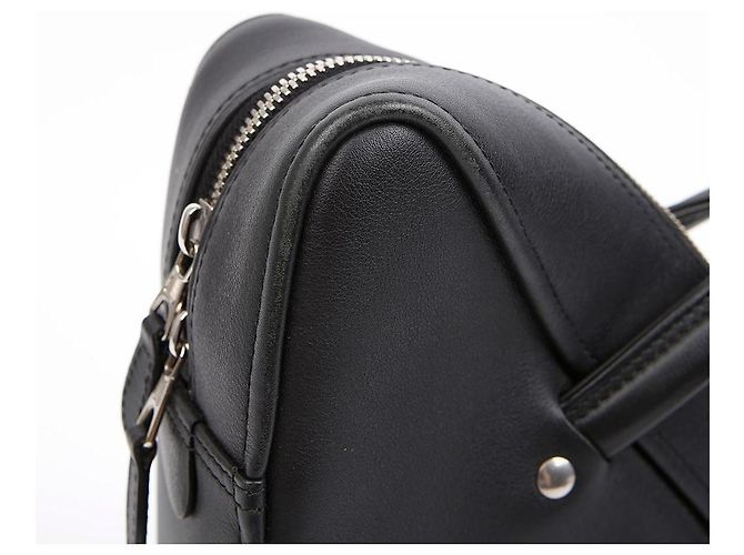 Balenciaga Borsa a tracolla Triangle Duffle in pelle Nero - vista 3