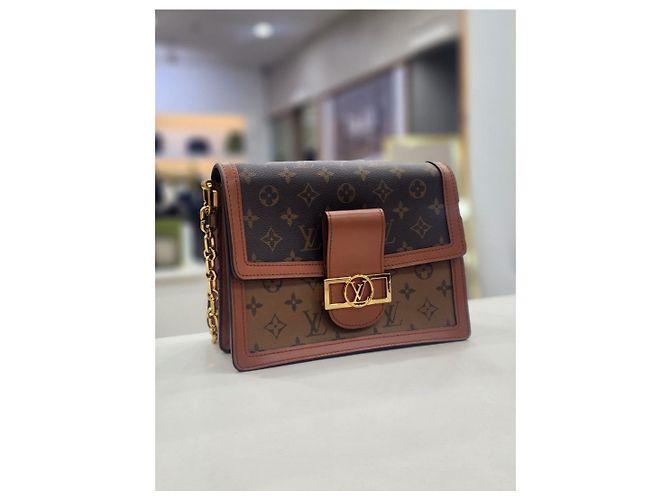 Louis Vuitton Borsa a tracolla Monogram Dolphin MM con catena e chip interno - vista 3
