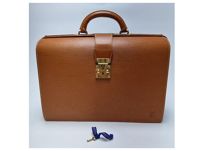 Louis Vuitton Pfermore Doctor Bag Document Holder Camel (Premium, Unisex Briefcase) - vista 2