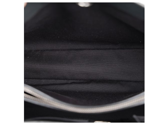 Louis Vuitton Borsa Tote Passy in pelle Epi Nero - vista 28