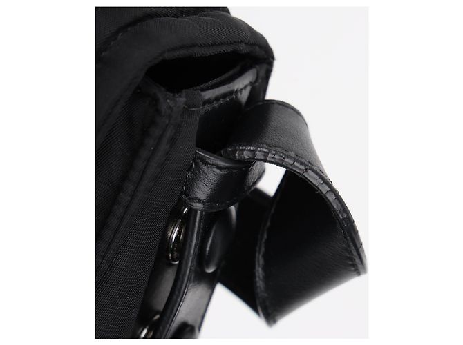 Prada Borsa a tracolla imbottita in nylon nera - vista 11
