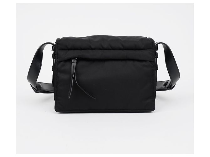Prada Borsa a tracolla imbottita in nylon nera - vista 4