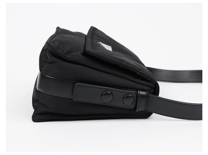 Prada Borsa a tracolla imbottita in nylon nera - vista 7