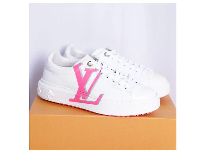 Louis Vuitton Sneakers Initial Timeout Pink - vista 4
