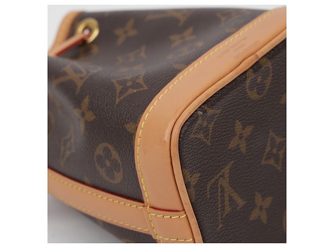 Louis Vuitton Borsa secchiello Nano Noe Monogram Canvas - vista 10