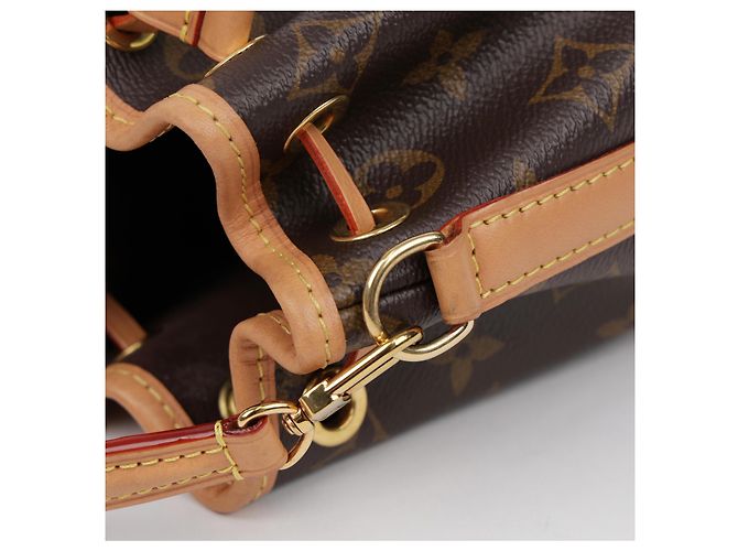 Louis Vuitton Borsa secchiello Nano Noe Monogram Canvas - vista 13