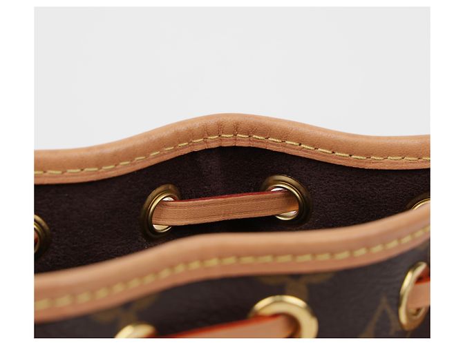 Louis Vuitton Borsa secchiello Nano Noe Monogram Canvas - vista 19