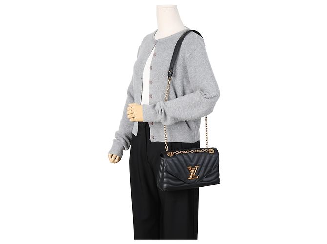 Louis Vuitton New Wave Chain Bag Black - vista 17