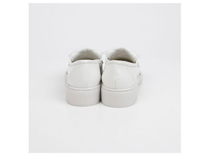 Chanel Mocassino Turnlock White - vista 5