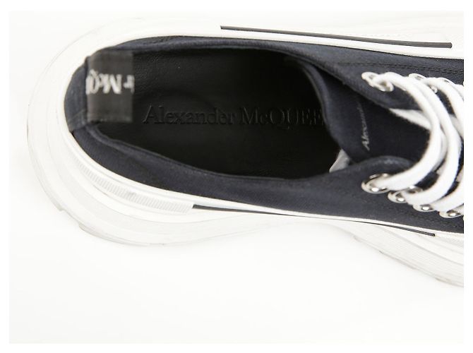 Alexander Mcqueen Sneakers stringate Tread Slick Black - vista 12