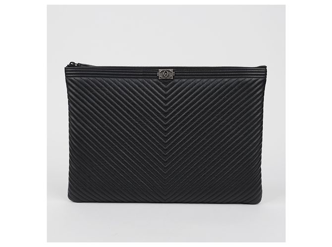 Chanel Clutch Grande Chevron - vista 2