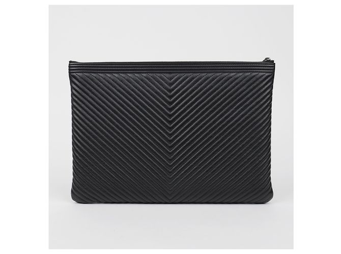 Chanel Clutch Grande Chevron - vista 4