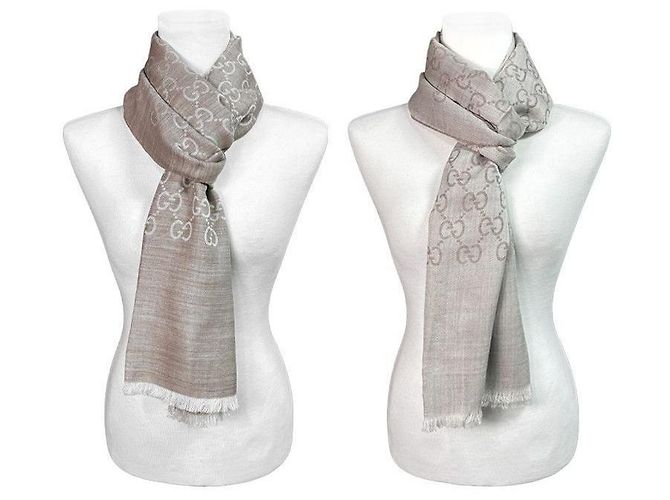 Gucci Sciarpa in lana e seta beige bicolore - vista 21