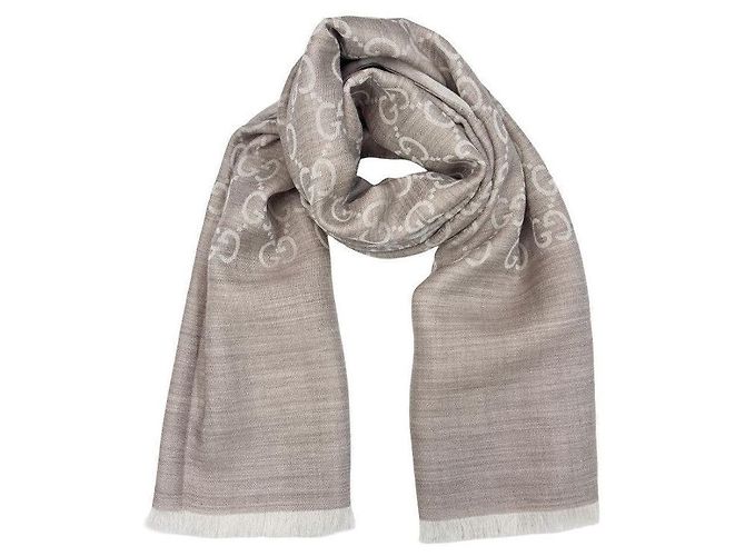 Gucci Sciarpa in lana e seta beige bicolore - vista 9