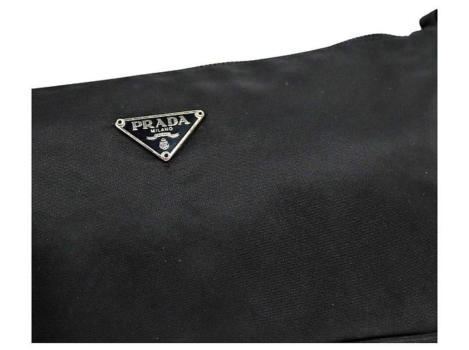 Prada Mini borsa a tracolla in nylon nero - vista 6