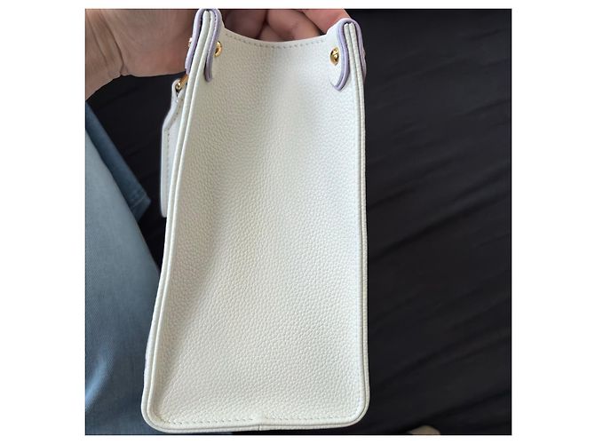 Louis Vuitton Sac Plat XS Monogram Empreinte Leather Handbag White - vista 12
