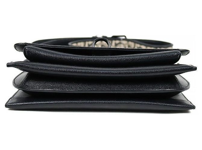 Salvatore Ferragamo Borsa a tracolla con patta Gancini nera - vista 4