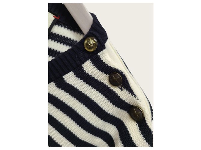 Gucci Strickpullover mit Rundhalsausschnitt und Metallknöpfen an den Schultern in Navy-Streifen - Ansicht 3