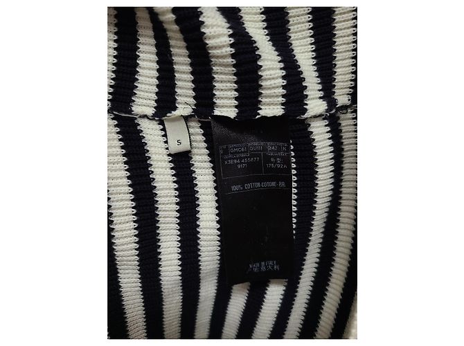 Gucci Strickpullover mit Rundhalsausschnitt und Metallknöpfen an den Schultern in Navy-Streifen - Ansicht 5