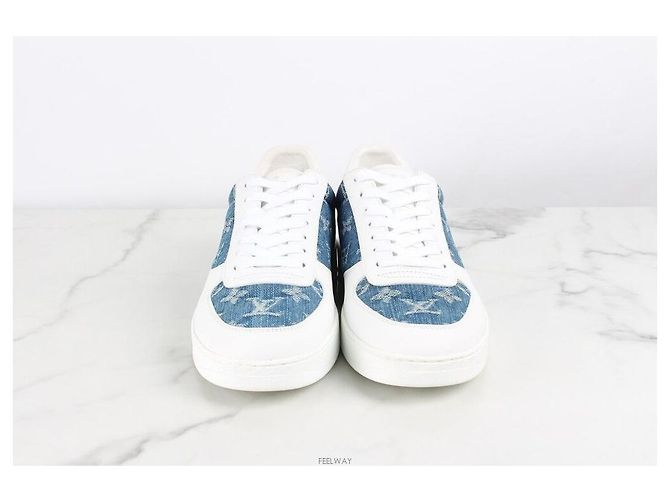 Louis Vuitton Sneakers Rivoli in denim monogram - vista 3