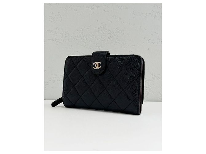 Chanel Caviar Small Wallet Serie mit Goldrand - Ansicht 4