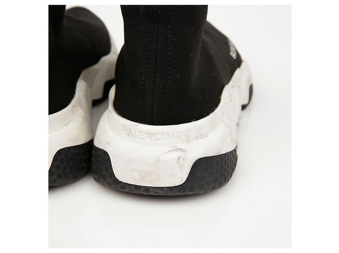 Balenciaga Sneakers Speedrunner Black White - vista 11