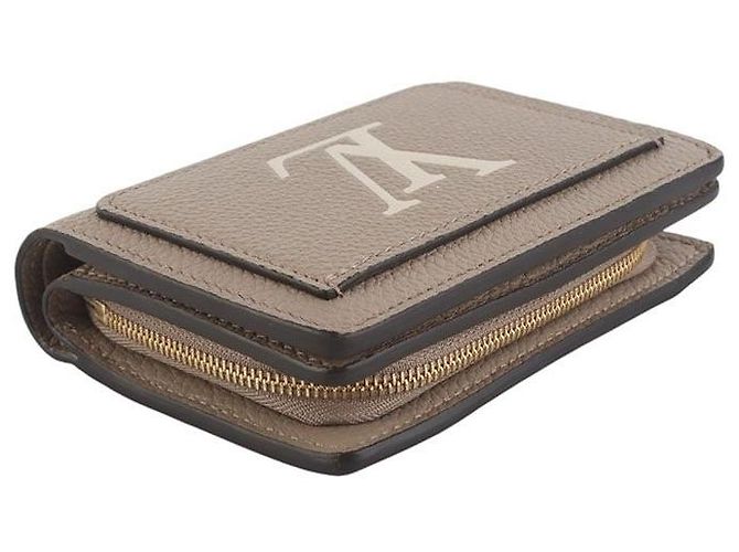Louis Vuitton Cartera corta Monogram Empreinte Clea Wallet - vista 4