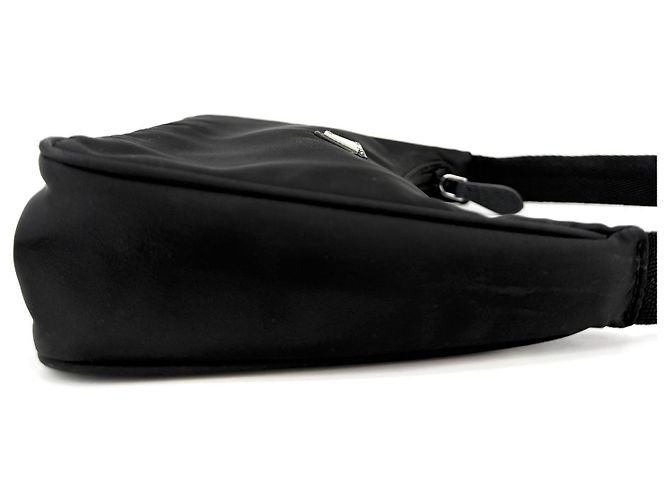Borsa hobo Prada in nylon nera 1NE515 - vista 6