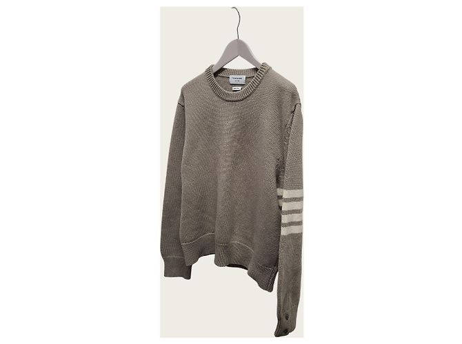 Thom Browne Brauner Wollpullover mit Rundhalsausschnitt und diagonalem Armband - Ansicht 2