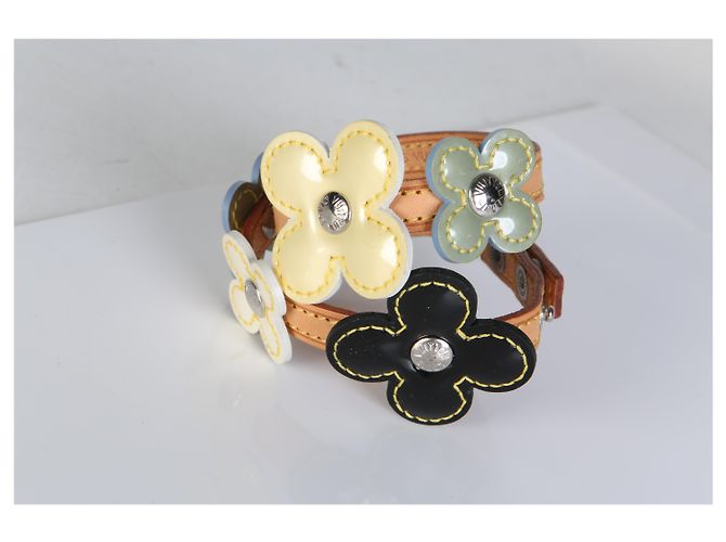 Bracciale Wrap Flower in pelle Vernis Louis Vuitton - vista 4