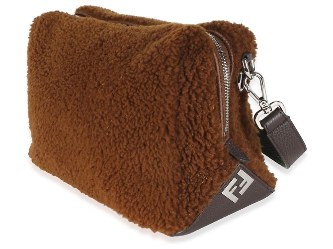 Borsa a spalla Liu Medium Fendi in shearling marrone - vista 3