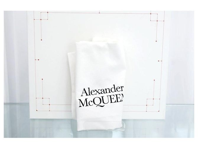 Alexander Mcqueen Sneakers Shearling Tread Slick - vista 9