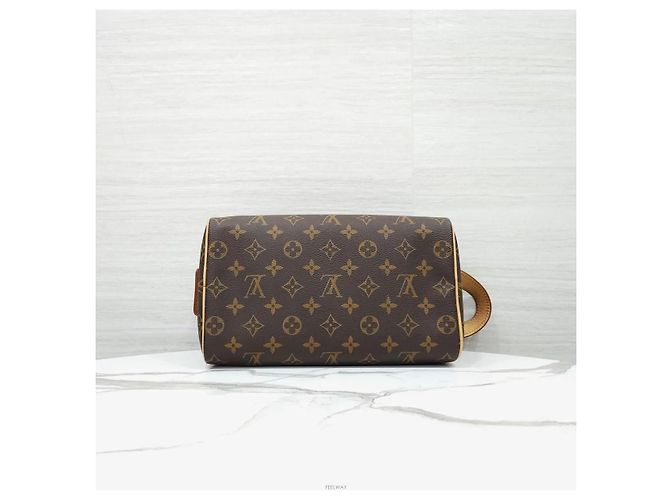 Louis Vuitton Necessaire Monogram - vista 7
