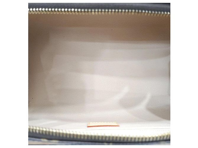 Louis Vuitton Necessaire Monogram - vista 8