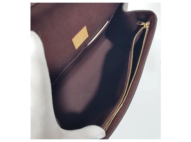 Louis Vuitton Borsa a tracolla Monogram Cluny MM - vista 9