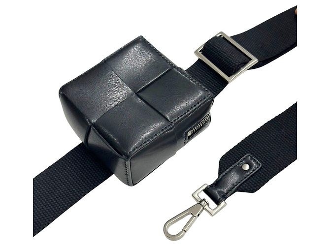 Bottega Veneta Pouch Cassette Medium in Intrecciato - vista 12