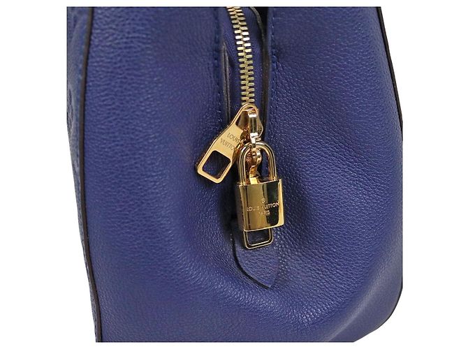 Louis Vuitton Borsa a tracolla Montaigne Monogram Navy - vista 9