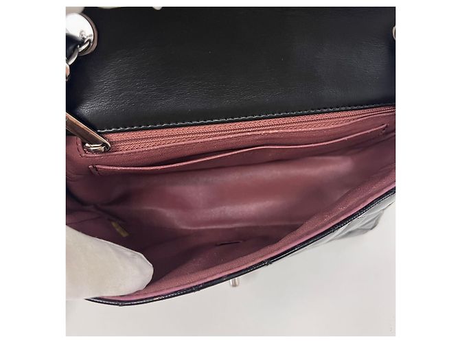 Chanel Borsa a tracolla e spalla con patta in vernice e catena - vista 10
