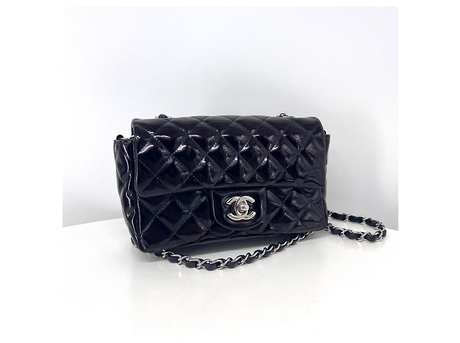 Chanel Borsa a tracolla e spalla con patta in vernice e catena - vista 2