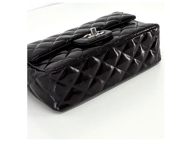 Chanel Borsa a tracolla e spalla con patta in vernice e catena - vista 9