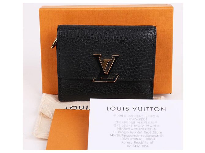 Louis Vuitton Cartera Capucines XS Black - vista 11