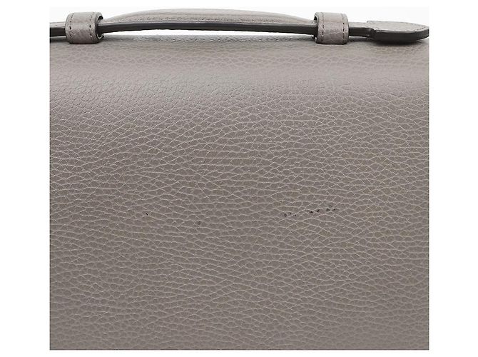 Gucci Bolsa de Ombro com Corrente e Alça de Mão em Couro Entrelaçado Cinza - vista 5
