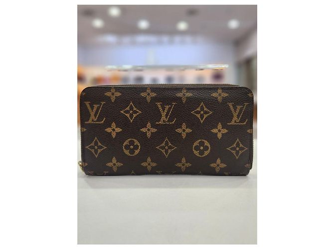 Louis Vuitton Cartera larga con cremallera de Monogram Canvas - vista 3