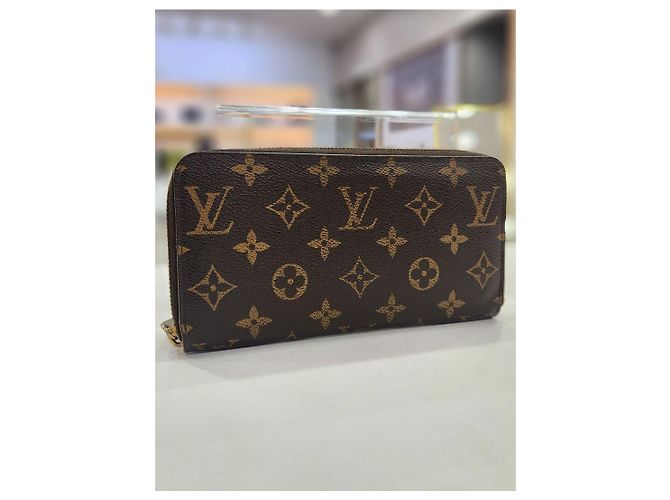Louis Vuitton Cartera larga con cremallera de Monogram Canvas - vista 4